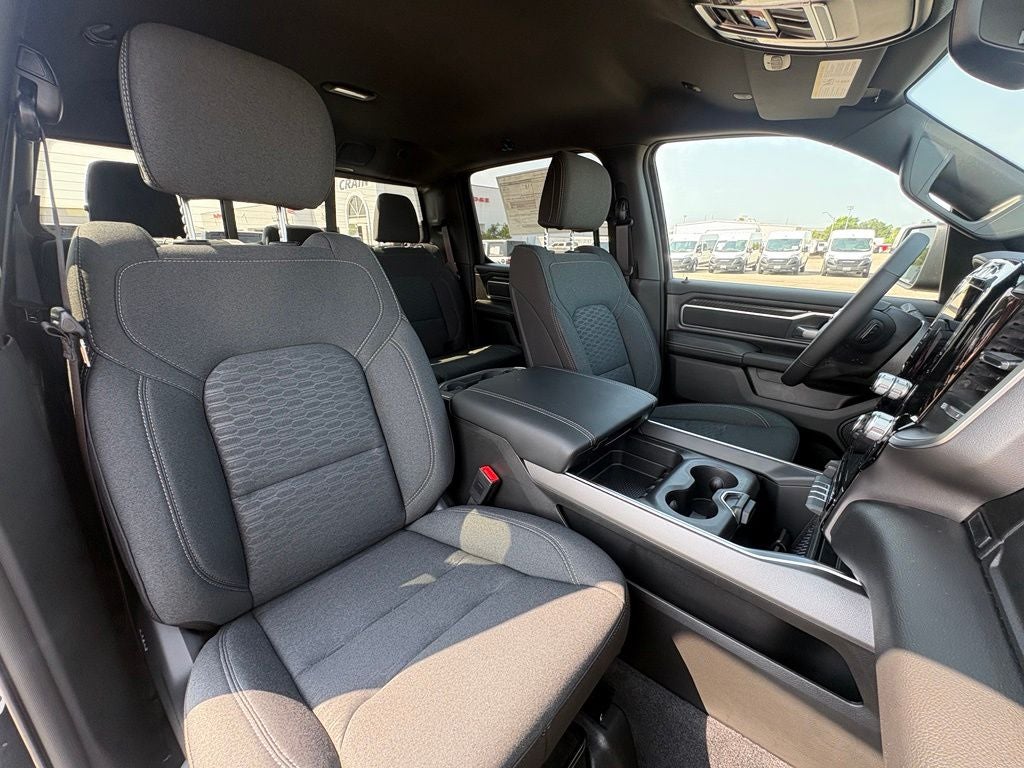 2026 RAM 1500 RAM 1500 BIG HORN CREW CAB 4X4 5'7' BOX
