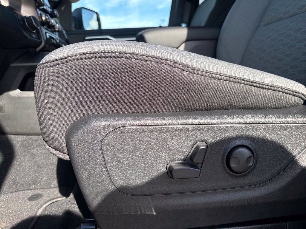 2027 RAM Ram 1500 RAM 1500 BIG HORN CREW CAB 4X4 5'7' BOX