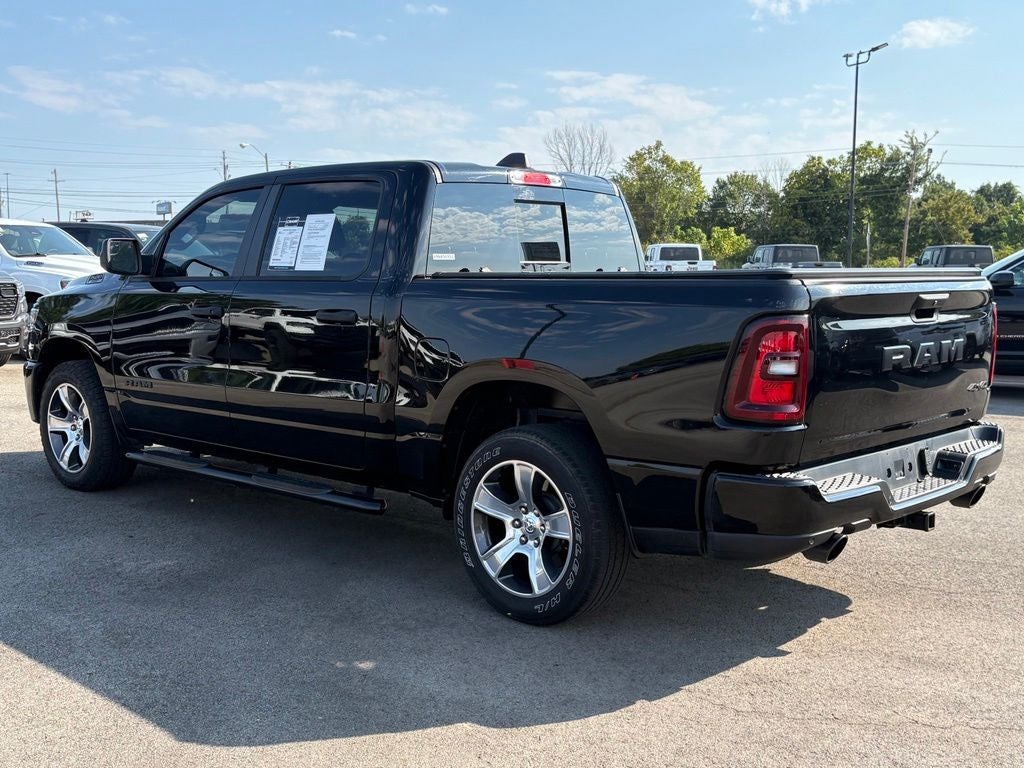 2025 RAM 1500 Tradesman Crew Cab 4x4 5'7' Box