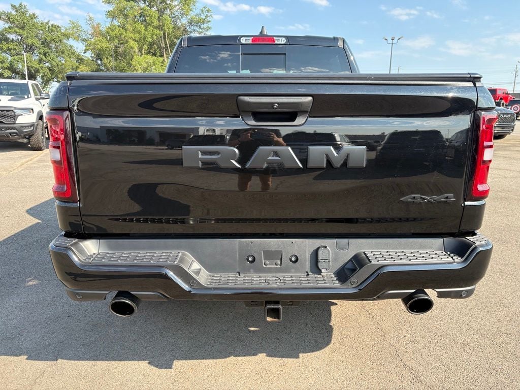 2025 RAM 1500 Tradesman Crew Cab 4x4 5'7' Box