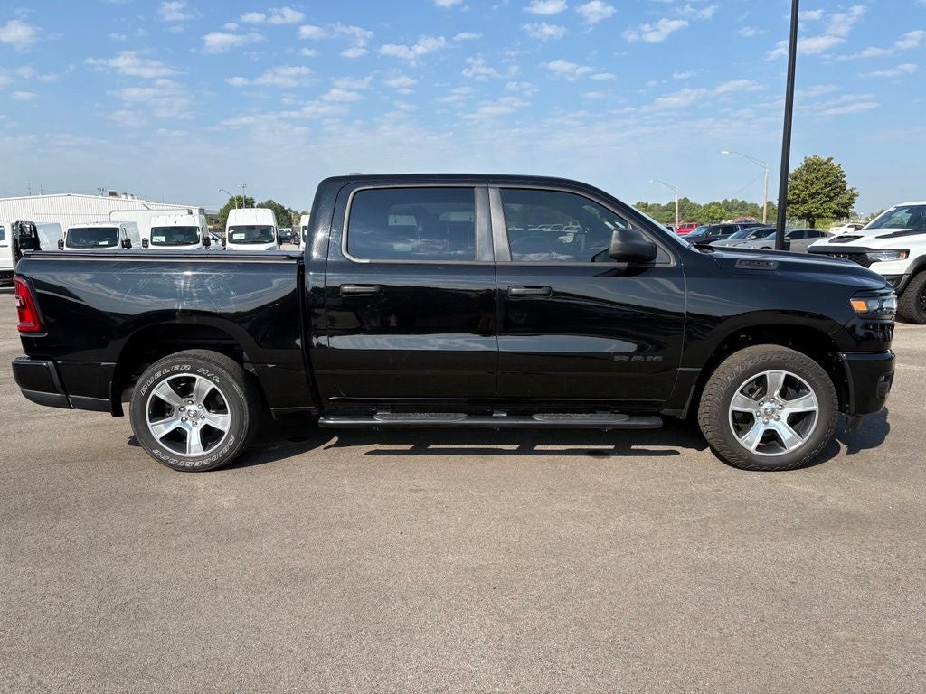 2025 RAM 1500 Tradesman Crew Cab 4x4 5'7' Box