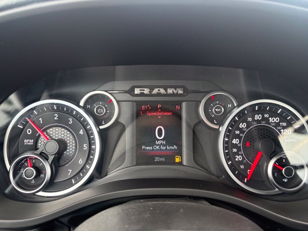 2027 RAM Ram 1500 RAM 1500 TRADESMAN CREW CAB 4X4 5'7' BOX