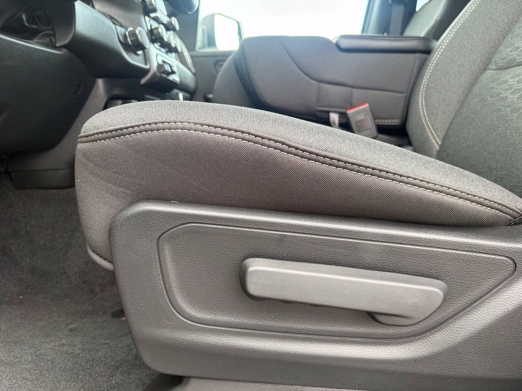 2027 RAM Ram 1500 RAM 1500 TRADESMAN CREW CAB 4X4 5'7' BOX