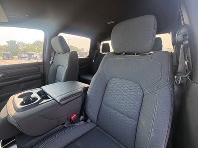 2026 RAM 1500 RAM 1500 EXPRESS CREW CAB 4X4 5'7' BOX