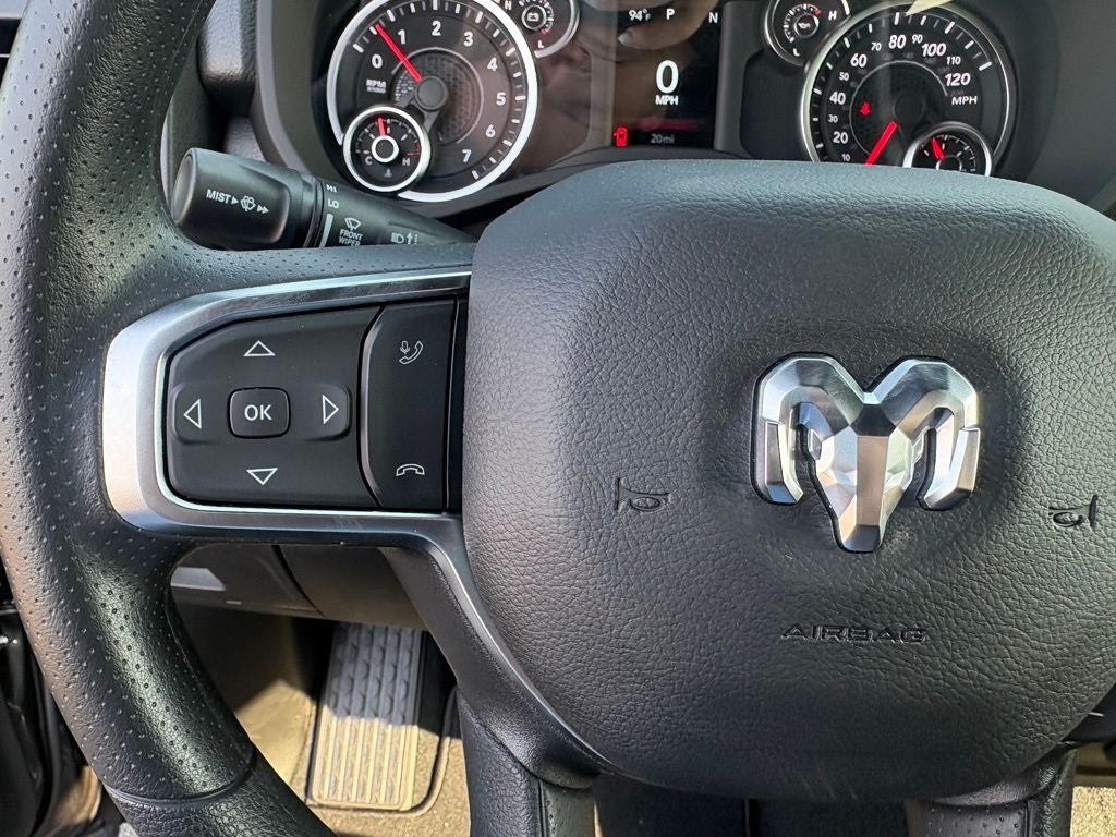 2026 RAM 1500 RAM 1500 EXPRESS CREW CAB 4X4 5'7' BOX