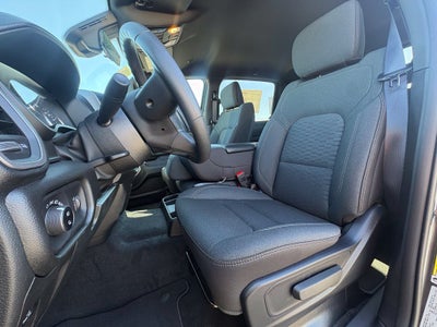 2027 RAM Ram 1500 RAM 1500 EXPRESS CREW CAB 4X4 5'7' BOX