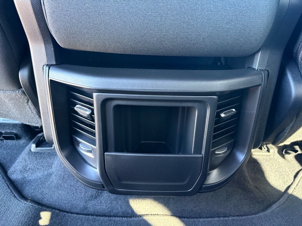 2027 RAM Ram 1500 RAM 1500 EXPRESS CREW CAB 4X4 5'7' BOX