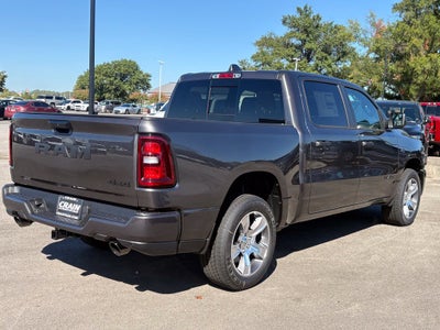 2027 RAM Ram 1500 RAM 1500 EXPRESS CREW CAB 4X4 5'7' BOX
