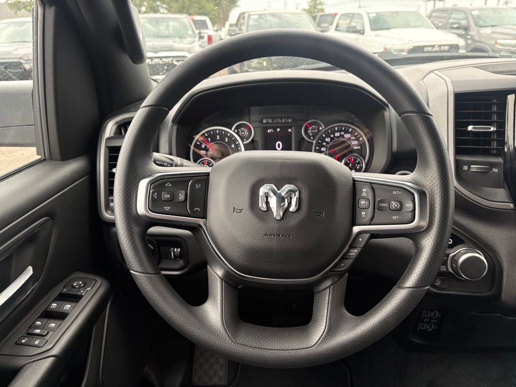 2026 RAM 1500 RAM 1500 TRADESMAN CREW CAB 4X4 5'7' BOX