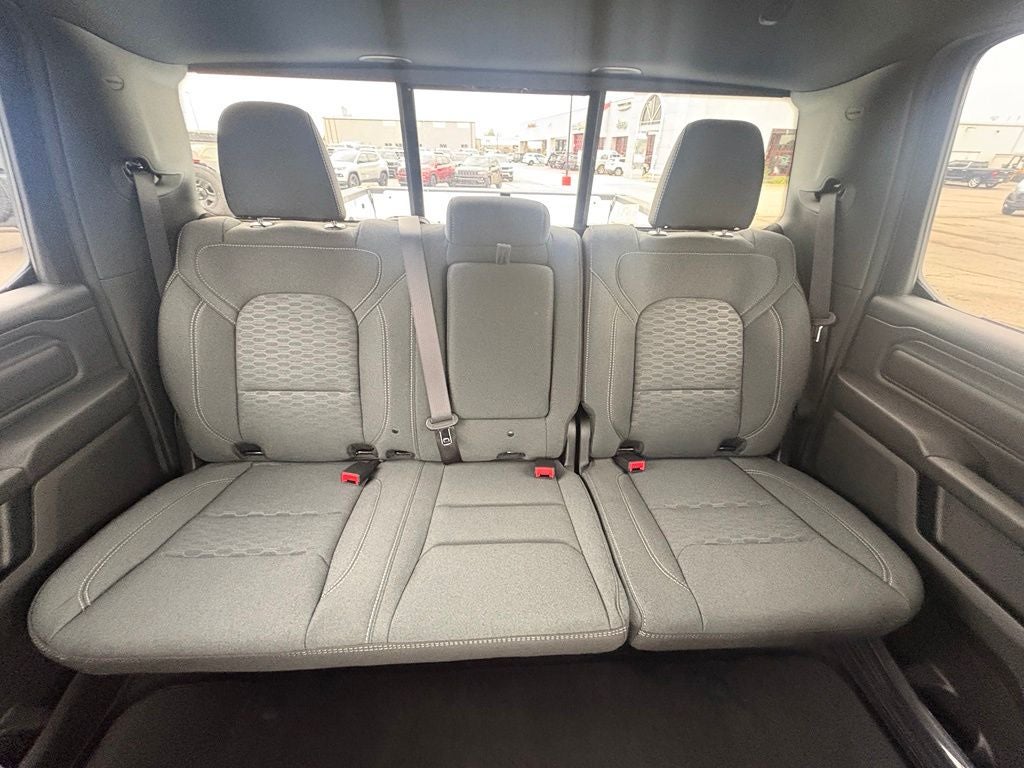2026 RAM 1500 RAM 1500 TRADESMAN CREW CAB 4X4 5'7' BOX