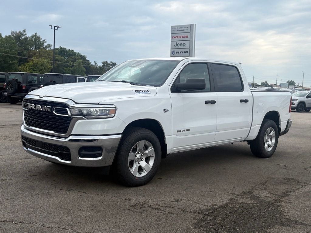 2026 RAM 1500 RAM 1500 TRADESMAN CREW CAB 4X4 5'7' BOX