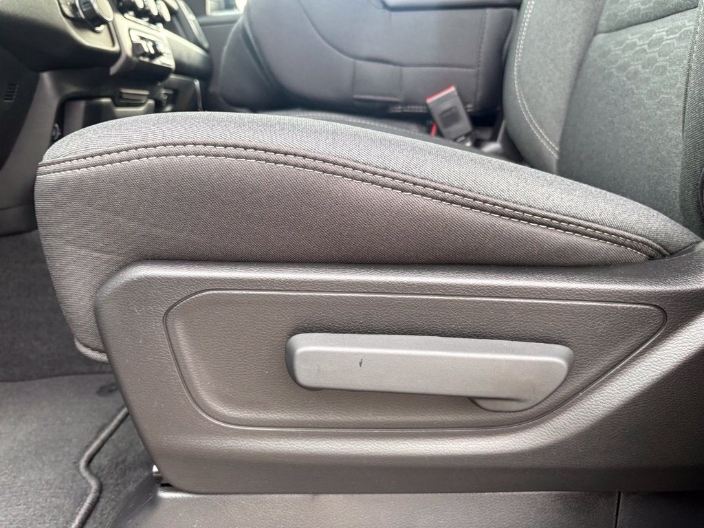 2027 RAM Ram 1500 RAM 1500 EXPRESS CREW CAB 4X4 5'7' BOX