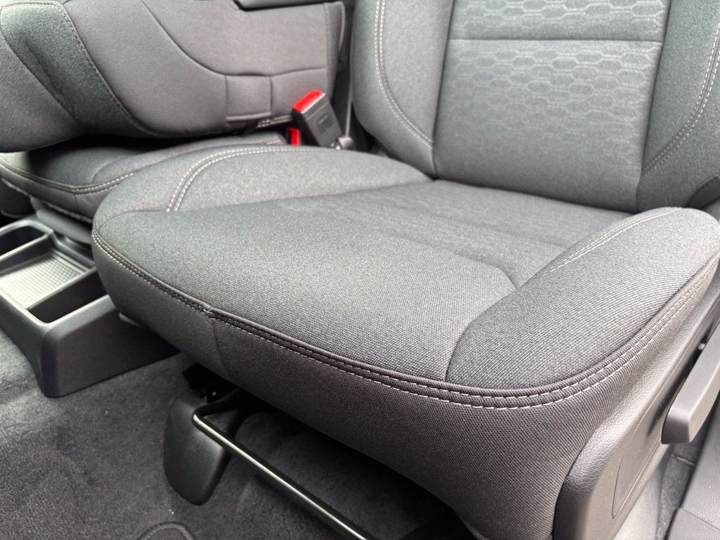 2027 RAM Ram 1500 RAM 1500 EXPRESS CREW CAB 4X4 5'7' BOX