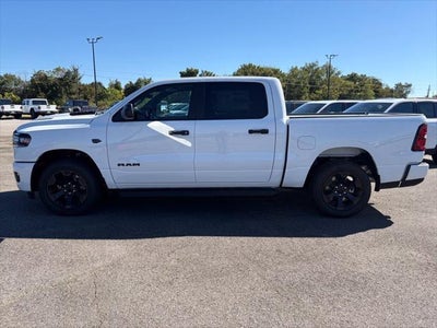 2027 RAM Ram 1500 RAM 1500 EXPRESS CREW CAB 4X4 5'7' BOX