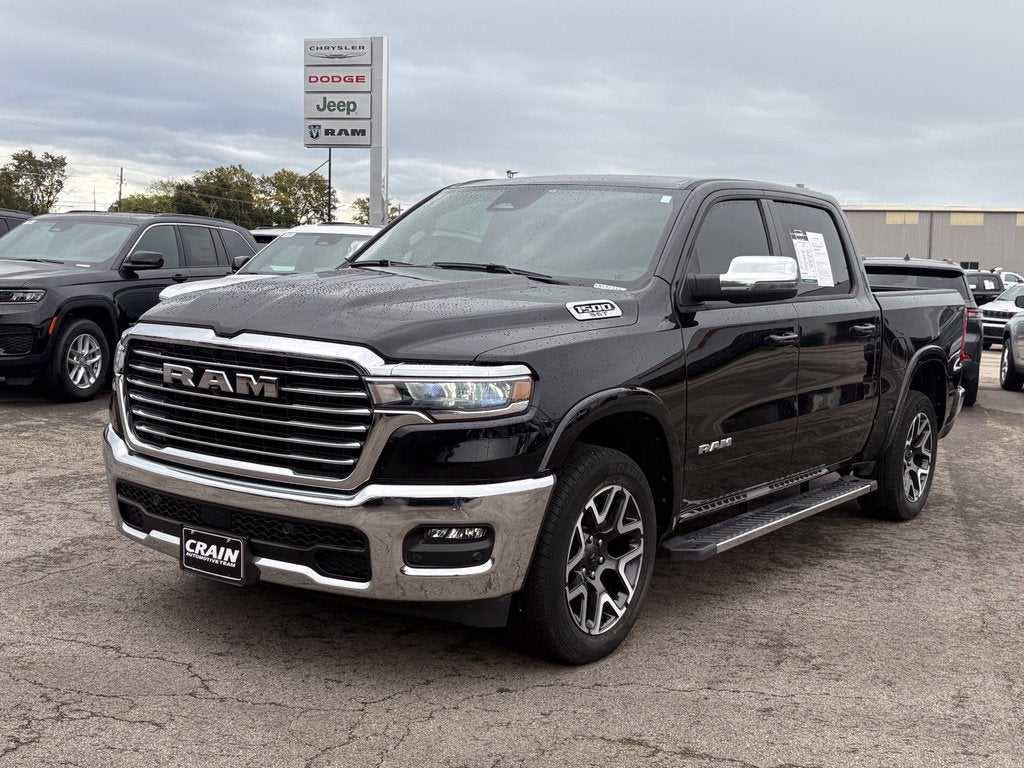 2025 RAM 1500 Laramie Crew Cab 4x4 5'7' Box