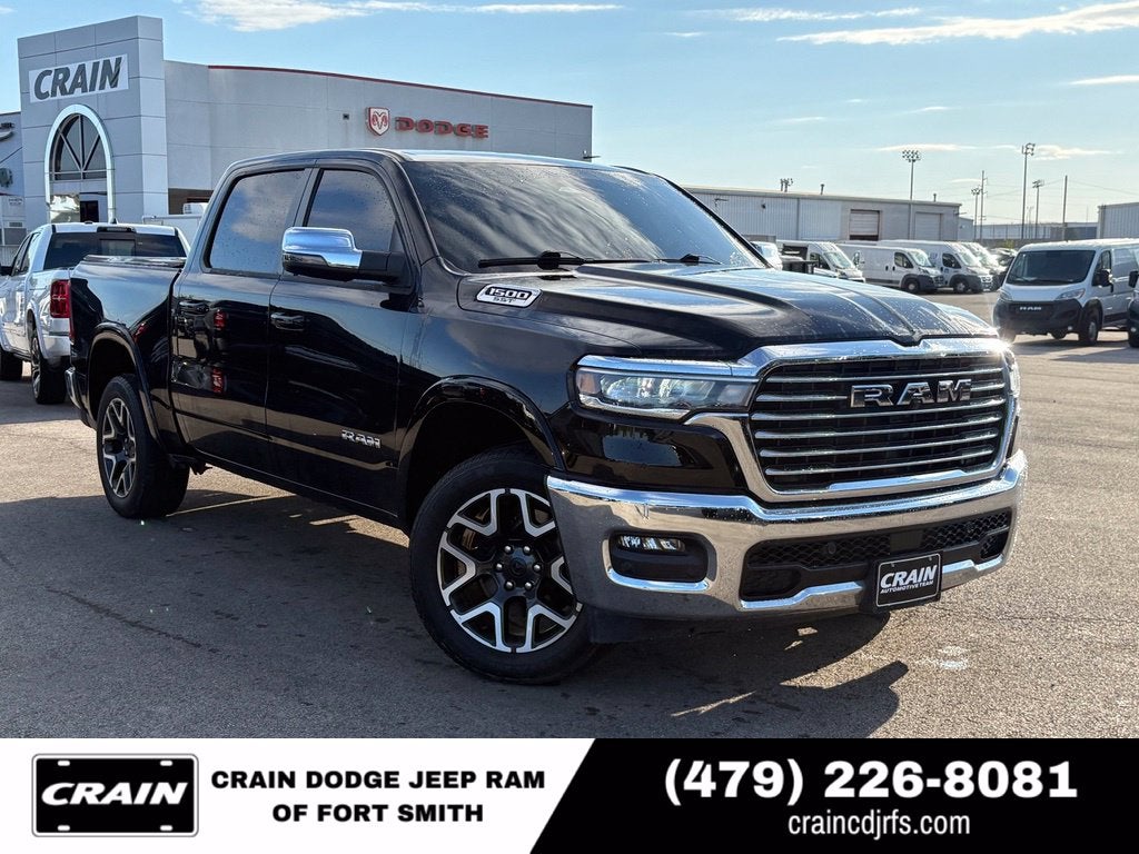 2025 RAM 1500 Laramie Crew Cab 4x4 5'7' Box