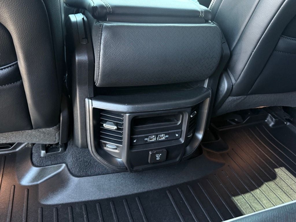 2025 RAM 1500 Laramie Crew Cab 4x4 5'7' Box