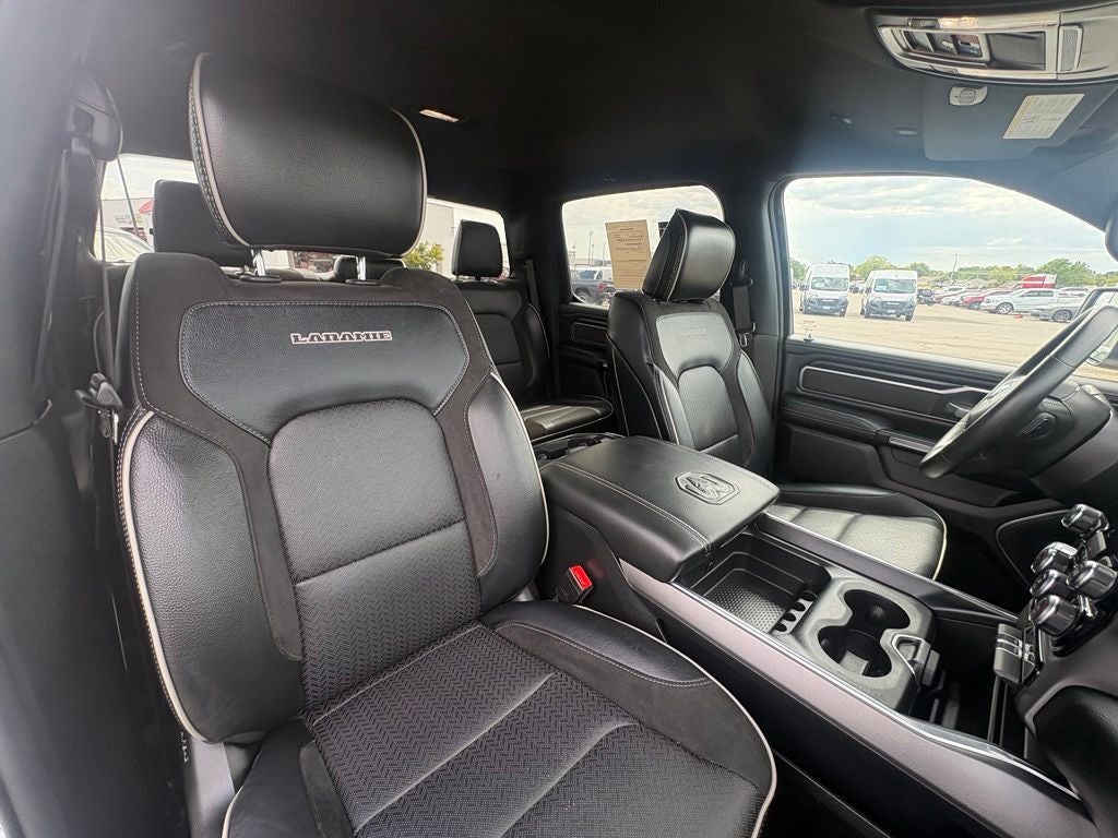 2024 RAM 1500 Laramie Crew Cab 4x4 5'7' Box