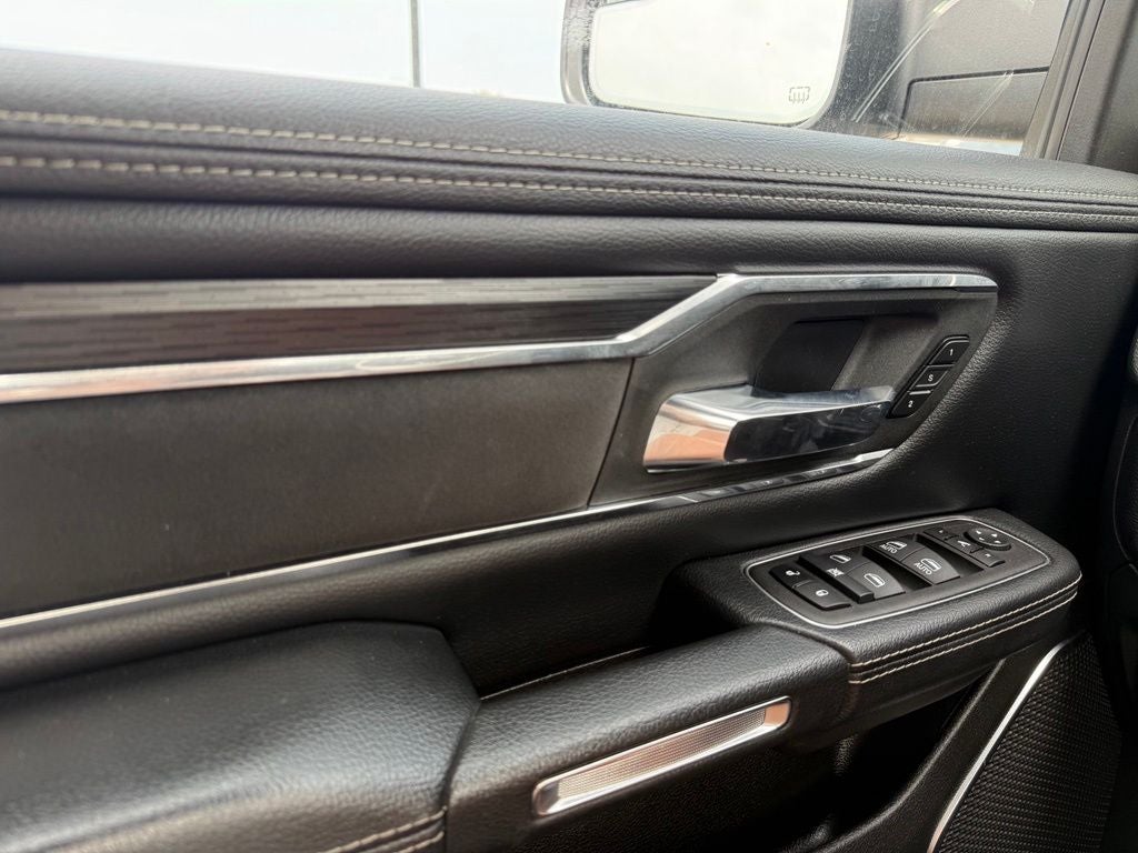 2024 RAM 1500 Laramie Crew Cab 4x4 5'7' Box