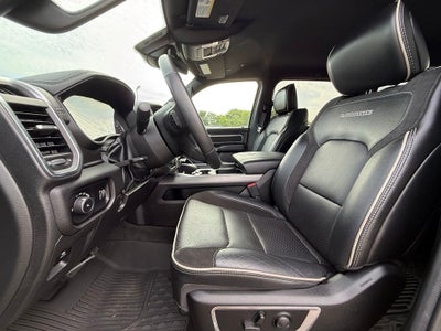 2024 RAM 1500 Laramie Crew Cab 4x4 5'7' Box