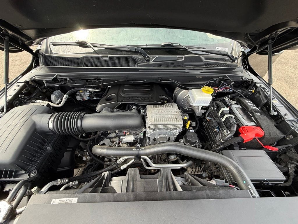 2024 RAM 1500 Laramie Crew Cab 4x4 5'7' Box