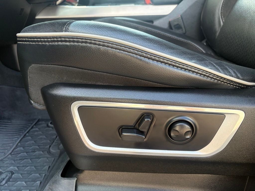 2023 RAM 1500 Laramie Crew Cab 4x4 6'4' Box