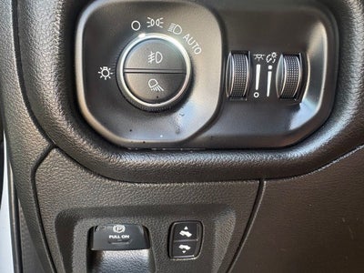 2023 RAM 1500 Laramie Crew Cab 4x4 6'4' Box