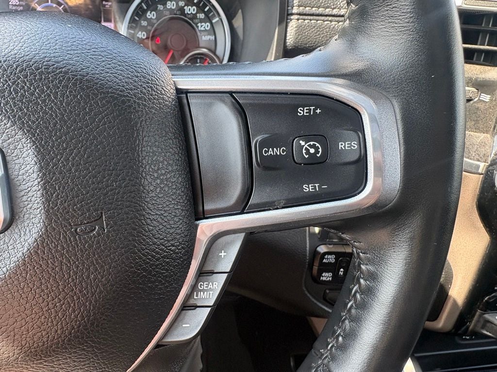2023 RAM 1500 Laramie Crew Cab 4x4 6'4' Box