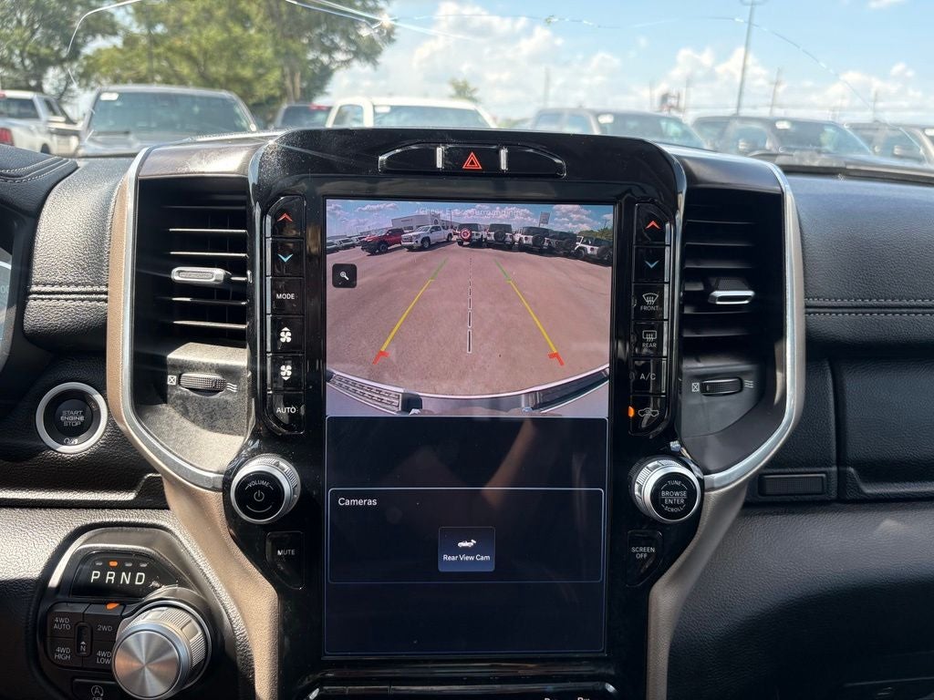 2023 RAM 1500 Laramie Crew Cab 4x4 6'4' Box
