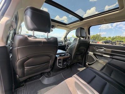 2023 RAM 1500 Laramie Crew Cab 4x4 6'4' Box
