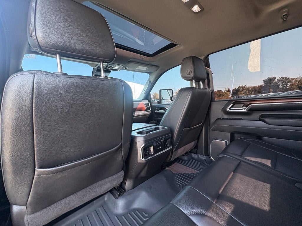 2024 GMC Sierra 2500HD 4WD Crew Cab Standard Bed Denali