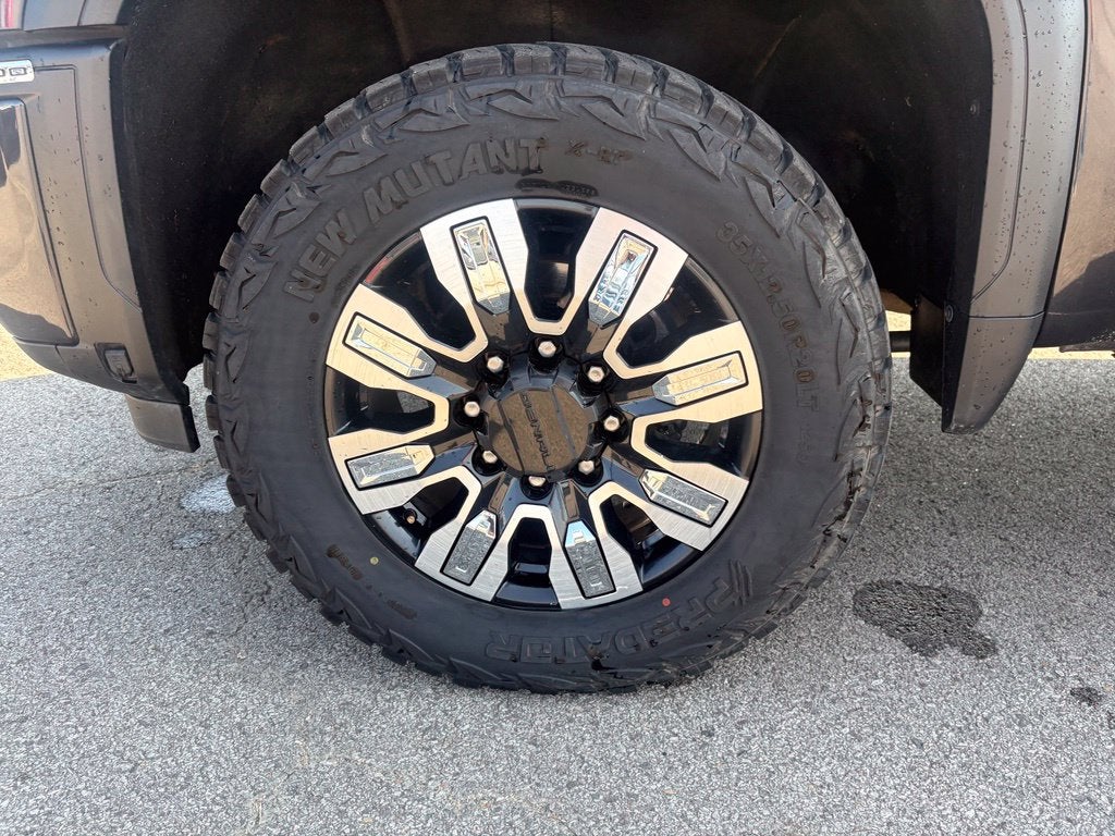 2024 GMC Sierra 2500HD 4WD Crew Cab Standard Bed Denali