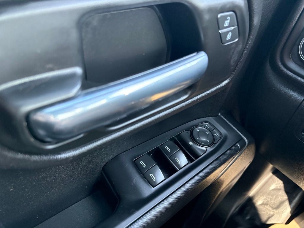 2026 GMC Sierra 1500 Crew Cab, Short Bed, Pro, 4WD