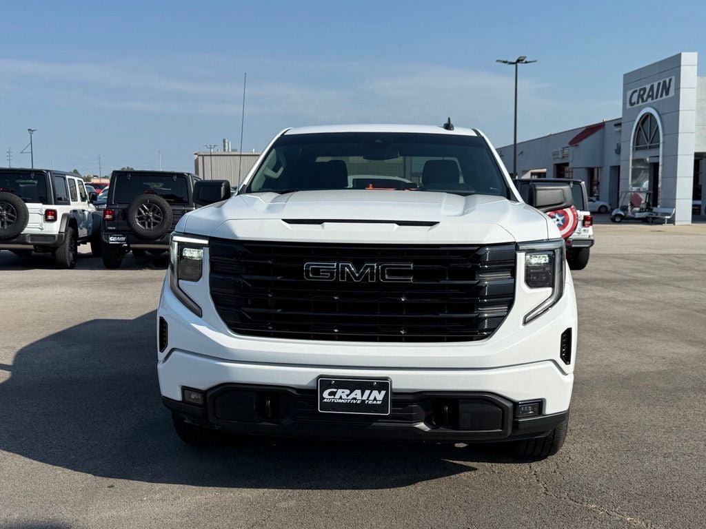 2022 GMC Sierra 1500 4WD Crew Cab Short Box Elevation