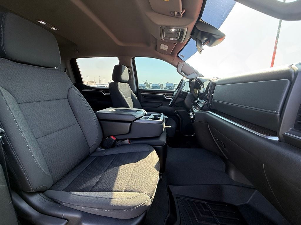 2022 GMC Sierra 1500 4WD Crew Cab Short Box Elevation