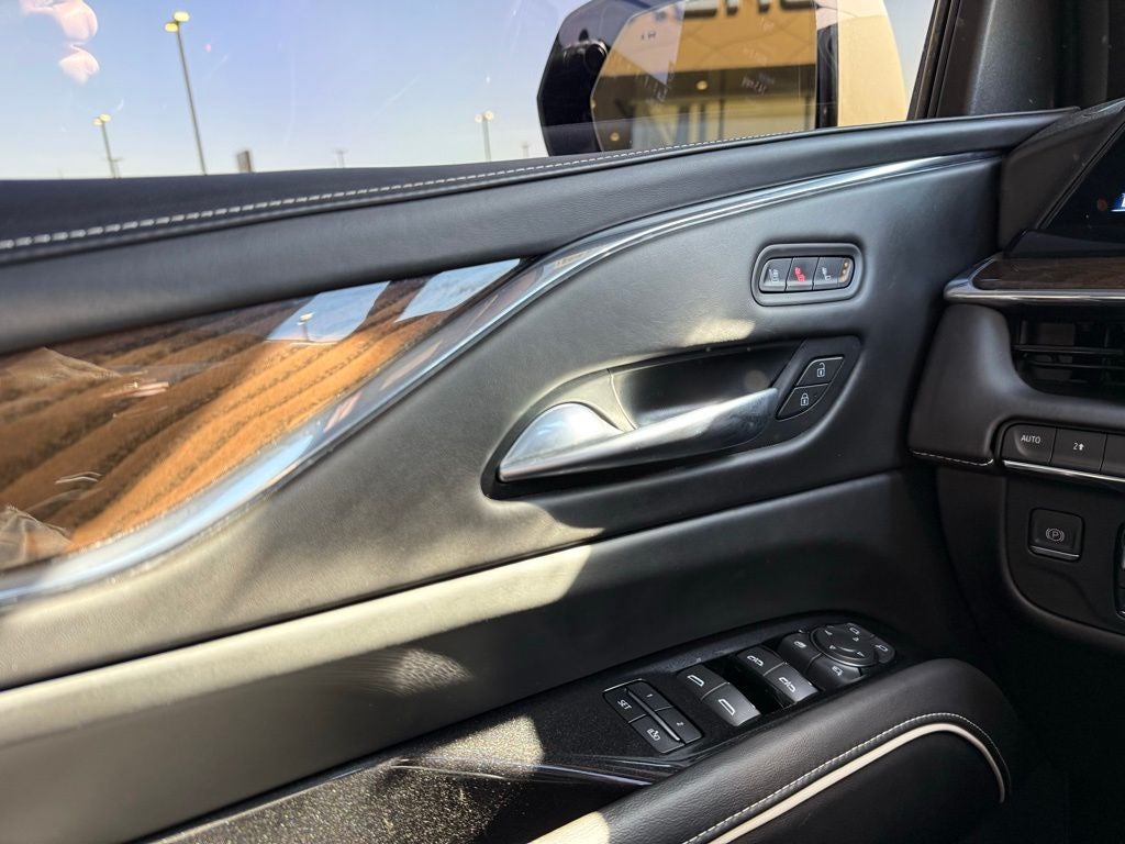 2023 Cadillac Escalade 4WD Sport Platinum