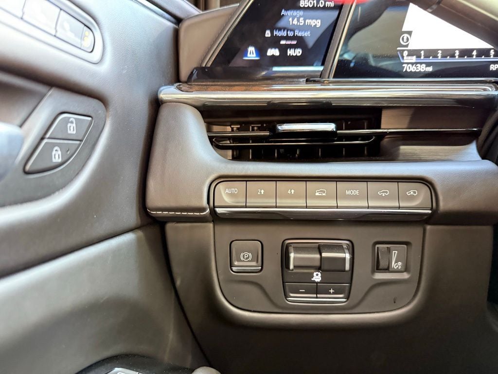 2023 Cadillac Escalade 4WD Sport Platinum