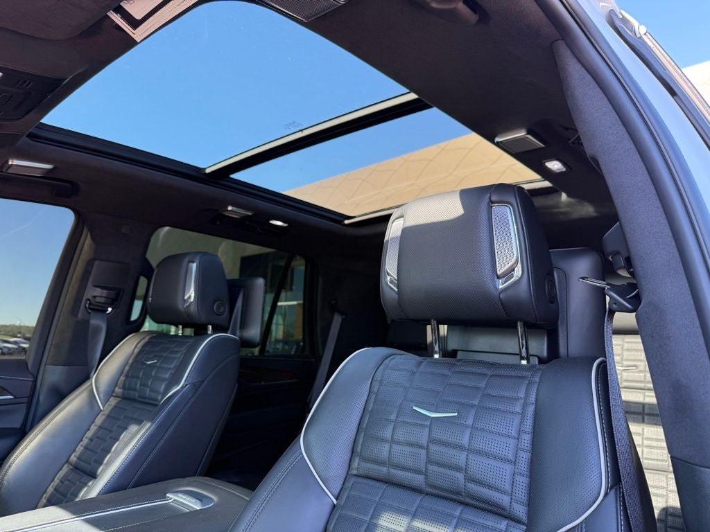 2023 Cadillac Escalade 4WD Sport Platinum