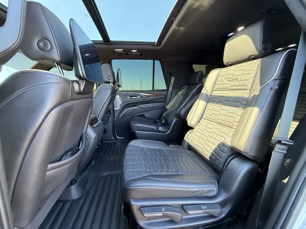 2023 Cadillac Escalade 4WD Sport Platinum