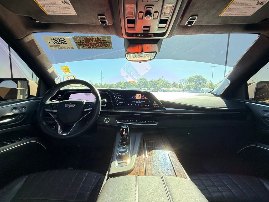 2023 Cadillac Escalade 4WD Sport Platinum