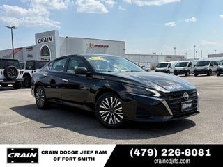2024 Nissan Altima SV FWD