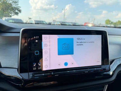 2025 Volkswagen Atlas Cross Sport 2.0T SE w/Technology
