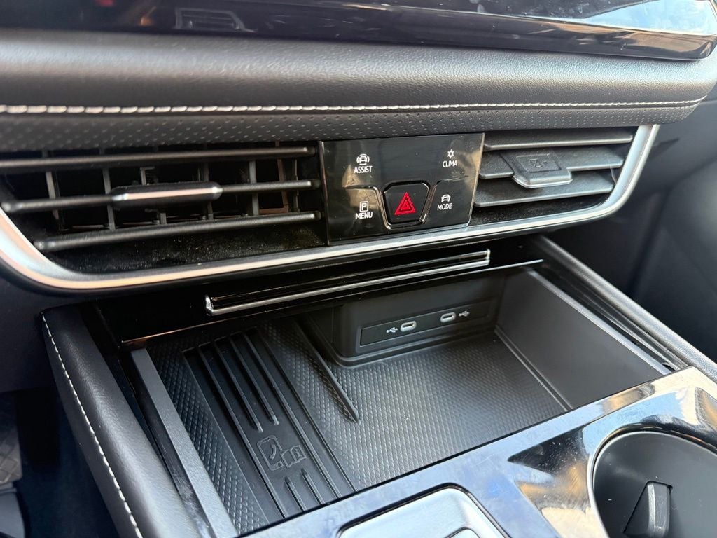 2025 Volkswagen Atlas Cross Sport 2.0T SE w/Technology