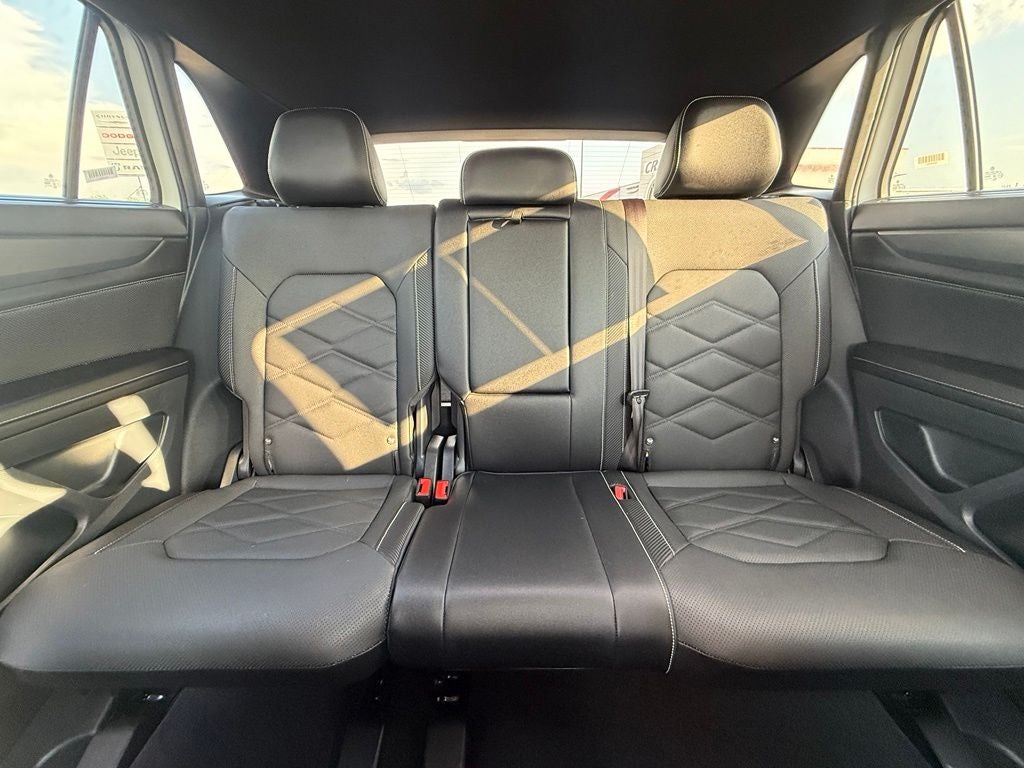2025 Volkswagen Atlas Cross Sport 2.0T SE w/Technology