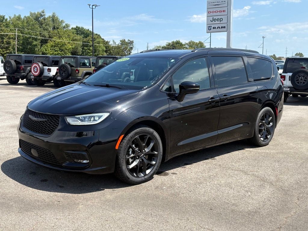 2025 Chrysler Pacifica Limited