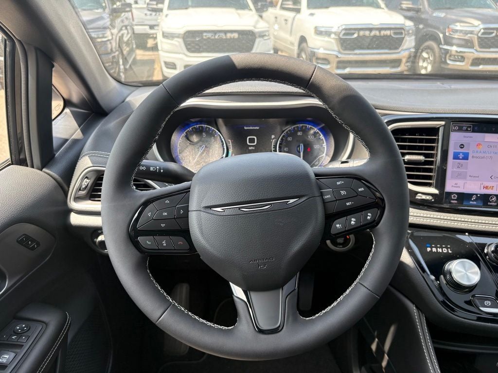 2027 Chrysler Pacifica PACIFICA LIMITED