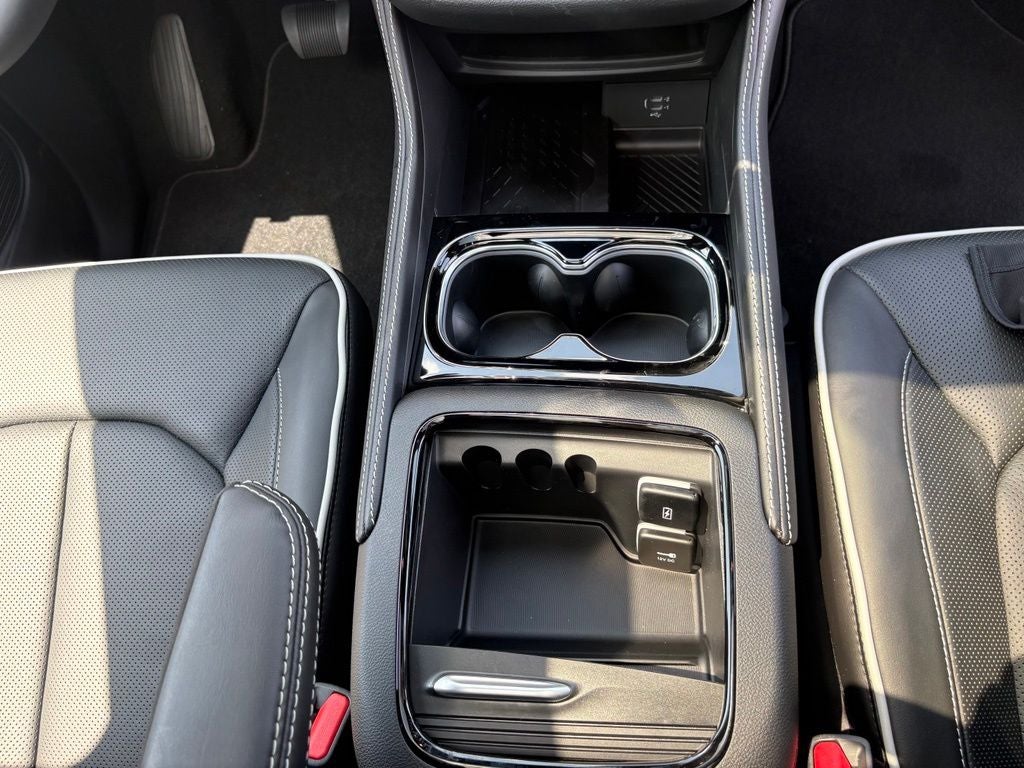 2027 Chrysler Pacifica PACIFICA LIMITED