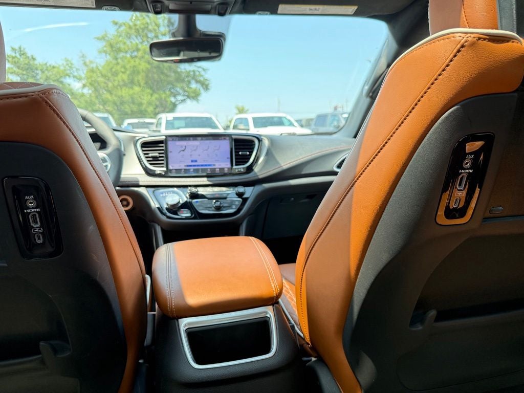 2025 Chrysler Pacifica Pinnacle