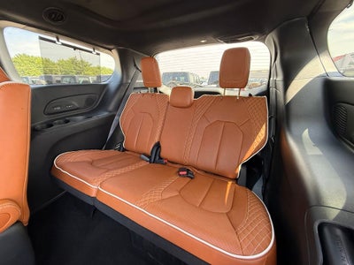 2025 Chrysler Pacifica Pinnacle
