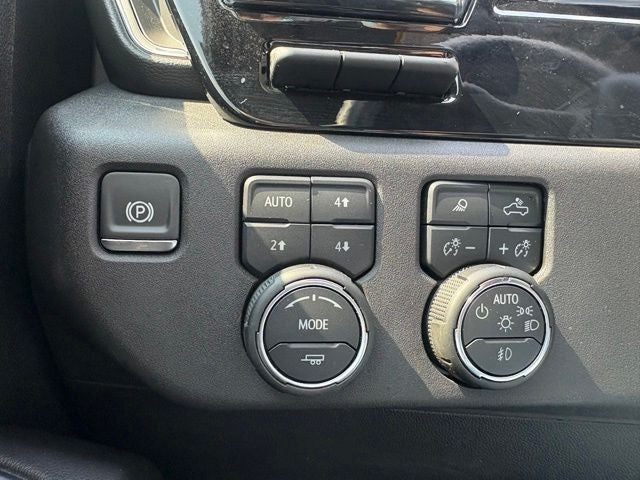 2025 Chevrolet Silverado 2500HD 4WD Crew Cab Standard Bed LTZ